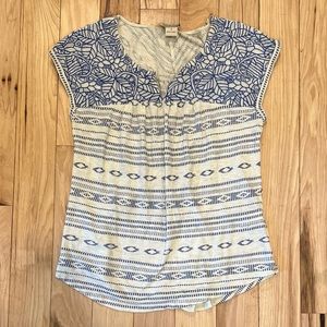 Lucky Brand ‘live to love’ sleeveless ivory, blue embroidered top